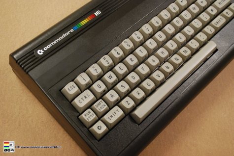 Commodore16_017